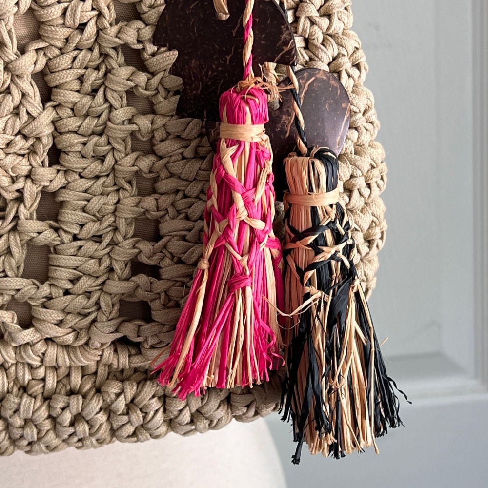 Emma Rose Crochet Straw Summer Handbag Bag Tan Medallion Boho Summer Tassel - Picture 11 of 16